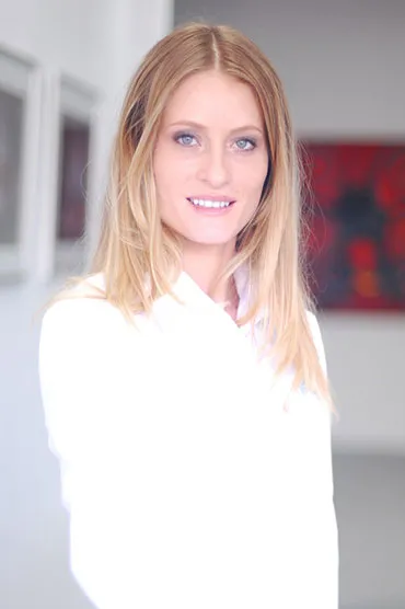Julia Costin